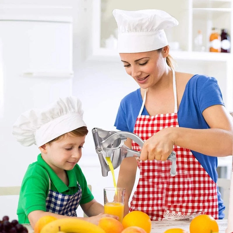 Manual Fresh Fruit Juicer